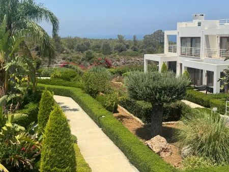 Penthouse Apartment with Stunning Sea and Mountain Views