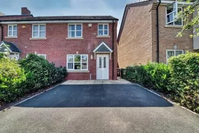 Host & Stay - Walkers Lane House Hotels in 