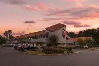 HomeTowne Studios Greenville Hotels in Mauldin