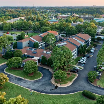Courtyard Hampton Coliseum Central