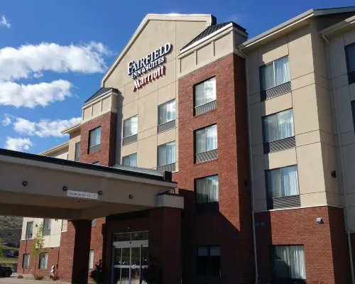 Fairfield Inn & Suites Vernon Hotels in Vernon