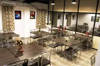 Eco Inn Hotel by Lime Tree