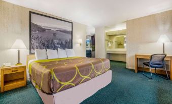 Super 8 by Wyndham Auburn