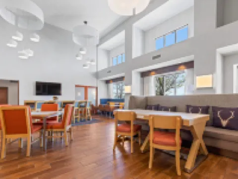 希爾頓歡朋套房酒店-格里利 格里利酒店