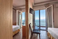 Castella Beach Hotels in Larisos
