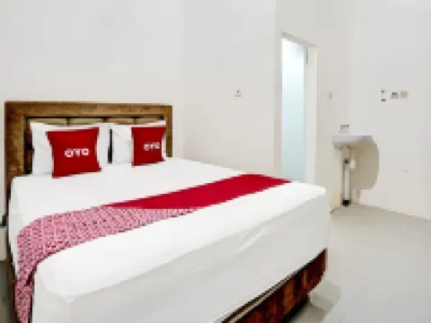Grand Hagawa Syariah Near Alun Alun Lamongan RedPartner