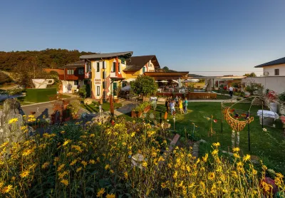 Malerwinkl Restaurant + Kunsthotel Hotels in Feldbach