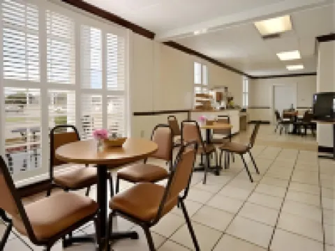 Days Inn by Wyndham Natchez