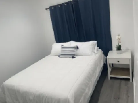 3-bedroom farm stay just 13 minutes from Santa Anita Park โรงแรมในอาซูซ่า