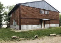 10 minutes to Glacier National Park! Central Eastside location for park access. Apikuni Falls附近的飯店