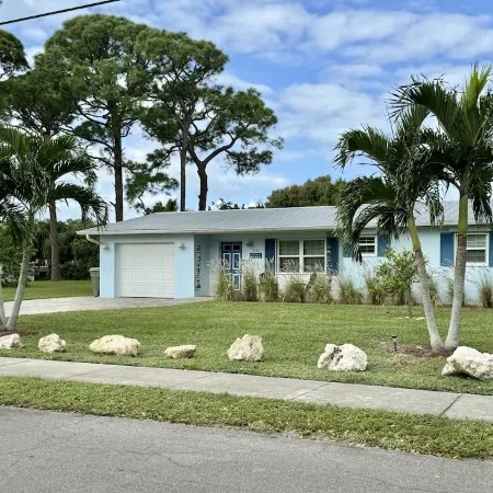 💦Stuart Splash💦 Pool Home; near Downtown Stuart & Hutchinson Island Beaches 🏖
