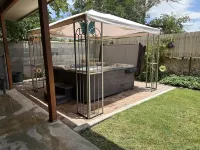 Casa de Flores 3 bdrm, 2 bath with covered hot tub Hotels near Hobby Lobby