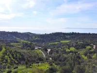 Amazing Ocean/Coastline/Mountain Views. Pvt. 1-Bdrm Guest Home w/Patio, Hot Tub