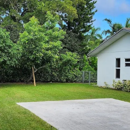 Private Apartment Miami Kendall near Zoo, The Falls Mall, and Miami Dade College