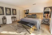 Cozy cottage on the Colorado Hotels in Columbus