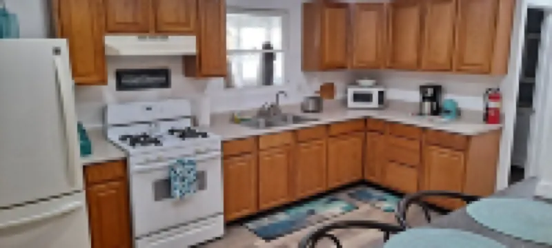 Guesthouse/apartment 5 minutes from Hospital,  convenient center, and freeway