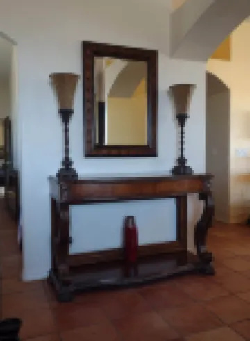 Luxury hilltop home with great views in the heart of wine country