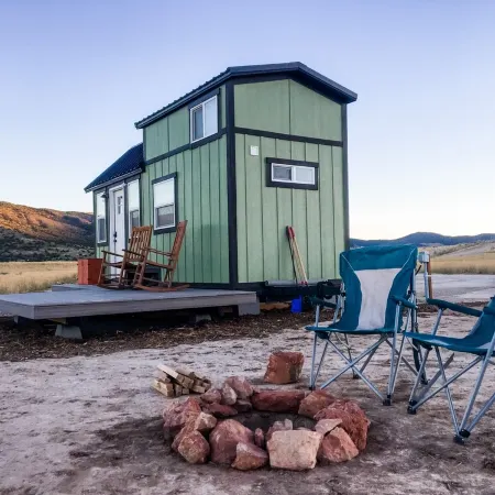 Charming Yuba Lake Tiny Home