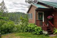 Cozy & Relaxing Cabin w/ Paddle Boards, Pedal Boat, Canoe, Kayak and More!