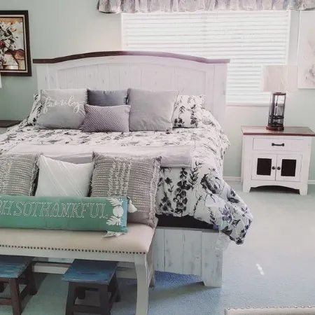 This amazing home boasts a wonderful open floor plan, a formal dining area.