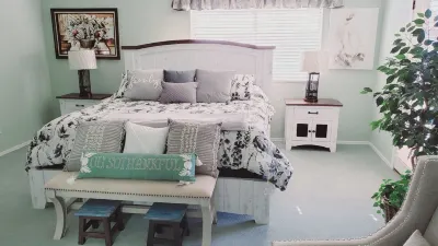 This amazing home boasts a wonderful open floor plan, a formal dining area. Hotels near Kohl's