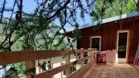Colorful, self-contained Père Castor apartment in the center of Molines