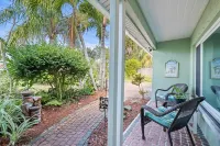 Private Resort Style Home w/ Heated Pool and Hot Tub - 5 min walk to Cocoa Beach - Private Pool
