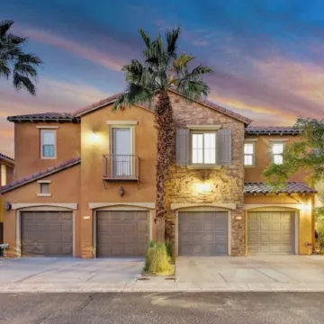 Water Front Luxury/Steam Room+Pool+Spa+BBQ