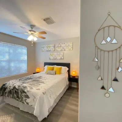 Newly Furnished Family Home – Enjoy a Chore-Free Experience