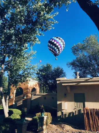 North Sunflower Casita @ SantuaRio Grande - Cozy Casita+Fireplace+Private Patio