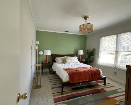 2 Bedrooms, Bay WaterViews, Beaches, shops, Marina, fishing, all near by Hoteles en Whitfield