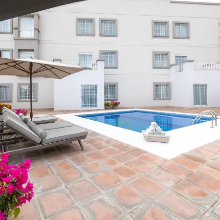 Hotel Suites México Plaza León Campestre
