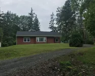 Watkins Glen lake view rental