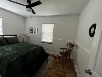 The Parquet…Make Yourself at Home. Hotels near Dollar Tree