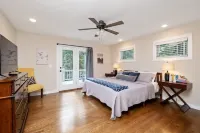 Duke's Place: New Massanutten mountain home with game room!