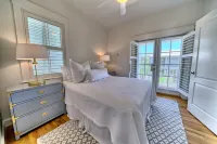 Sun & Sea Southside 30A/pool/newly remodeled/80 steps to beach/last minute deals