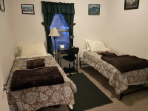 Close to highway and downtown. Equi-distant to major resorts