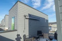 Historical Downtown, Private, Self-check-in, 1 car Parking, 1King & 1Queen beds
