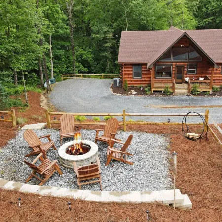 Summer Vaca Deals-Book Today; 8 Min to Downtown - Hot Tub, Game Rm, Firepit