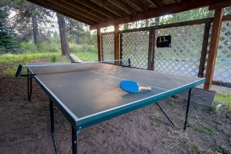 Soaring Eagle · Soaring Eagle on Fort Creek-CraterLake Bungalows