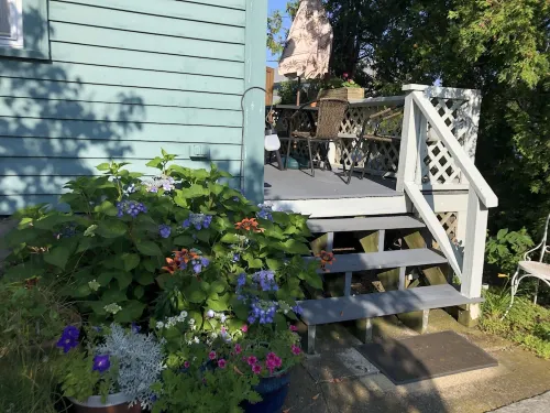 Rocky Neck Hideaway Near Gloucester Harbor & Wonson Cove
