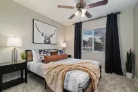 Your Home Away from Home: Pool, Games, Hot Tub, Mini-Golf, BBQ, Luxury Home