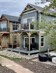 2 Kg Beds+ Walk to Ponds, Pool, Hot Tub&River. Short Drive to Rmnp & Winter Park