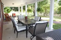 Farmhouse on Beautiful Bison Farm 러셀 카운티 호텔