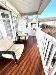 2 min walk to the beach! Gorgeous and spacious home perfect for a group! - Jacuzzi