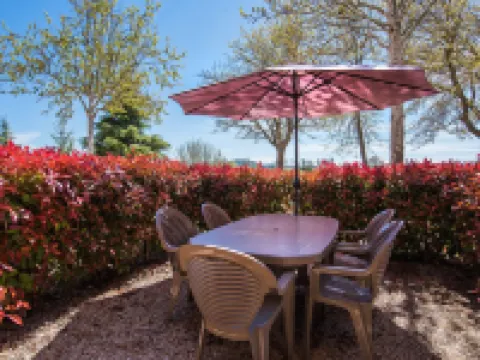 Le Grand Galla, country apartment Hotels in Pertuis