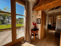 Ancien Pressoir à vin Totalement Restauré, Transformé en Gîte Hotels in Cheverny