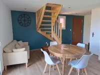 les Hirondelles Hotels in Pontis