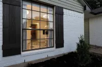 Your House! King Bed 65' TV, Near Kalahari, Local Host + Large Deck