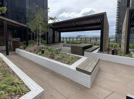 Melbourne 270° True Waterfront with Unrivalled Harbour & CBD Views